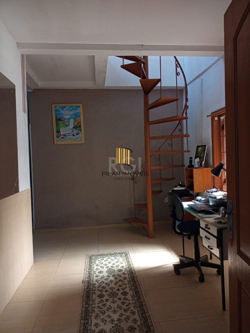 Casa para Venda - 180m², 3 dormitórios, sendo 1 suites, 2 vagas - Vila Nova
