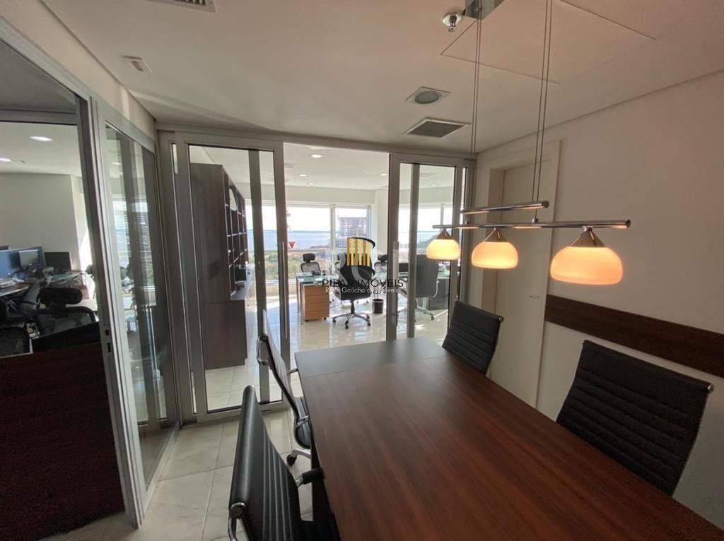 Salas Comerciais no nono andar , Imóvel MOBILIADO com 82,82 m2
