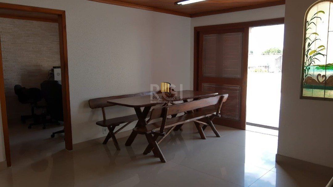 Cobertura para Venda - 182m², 4 dormitórios, sendo 1 suites, 2 vagas - São João