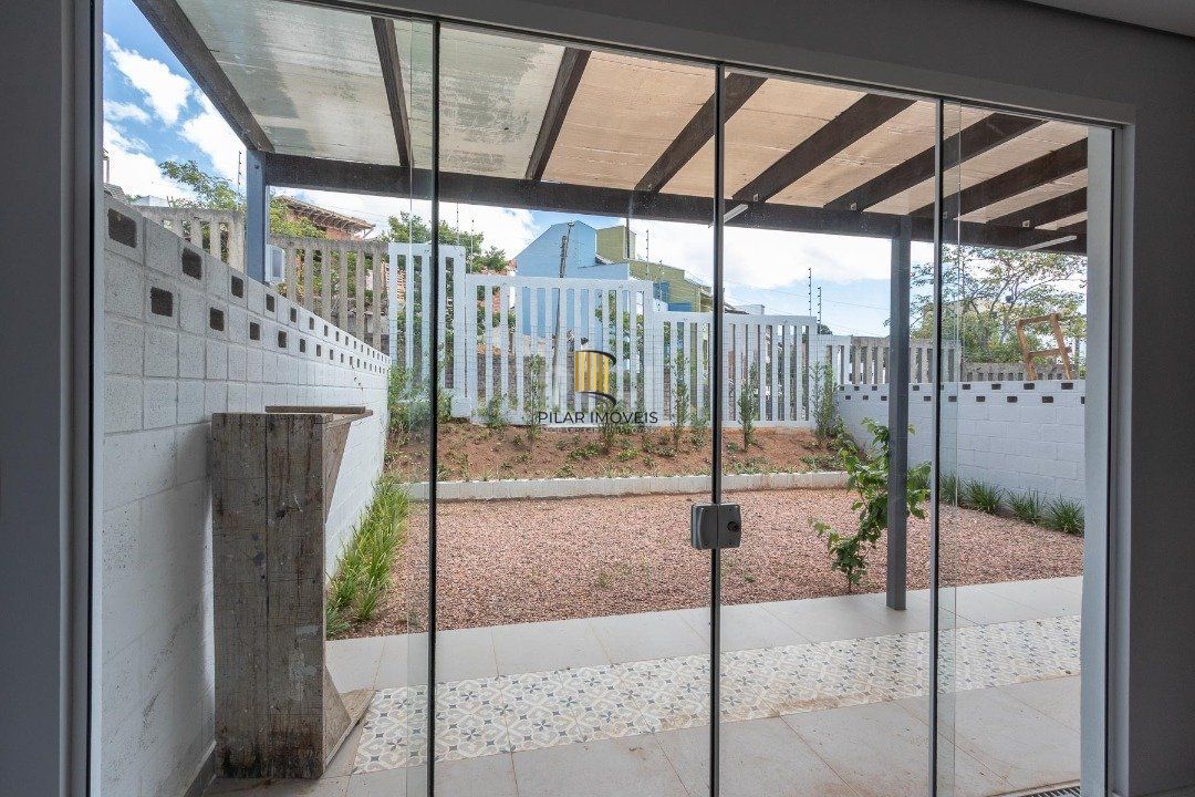 Casa Condominio para Venda - 219m², 3 dormitórios, sendo 1 suites, 2 vagas - Vila Nova