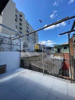 sobrado no coração da Cidade Baixa. 50 m Zaffari Lima e Silva.
