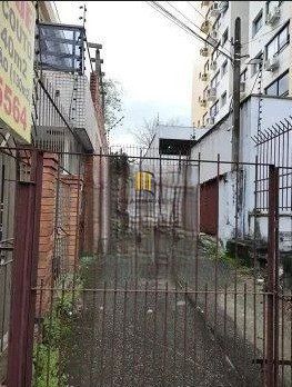 Prédio Comercial no bairro Menino Deus