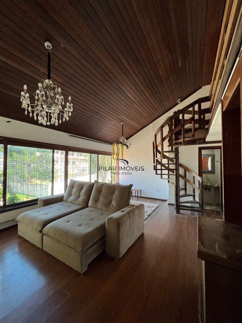 Casa 3 dormitórios no bairro Santo Antônio
