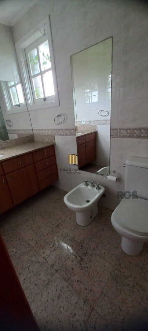 Casa em condomínio para vender, 222m², 3 dormitórios, Três Figueiras