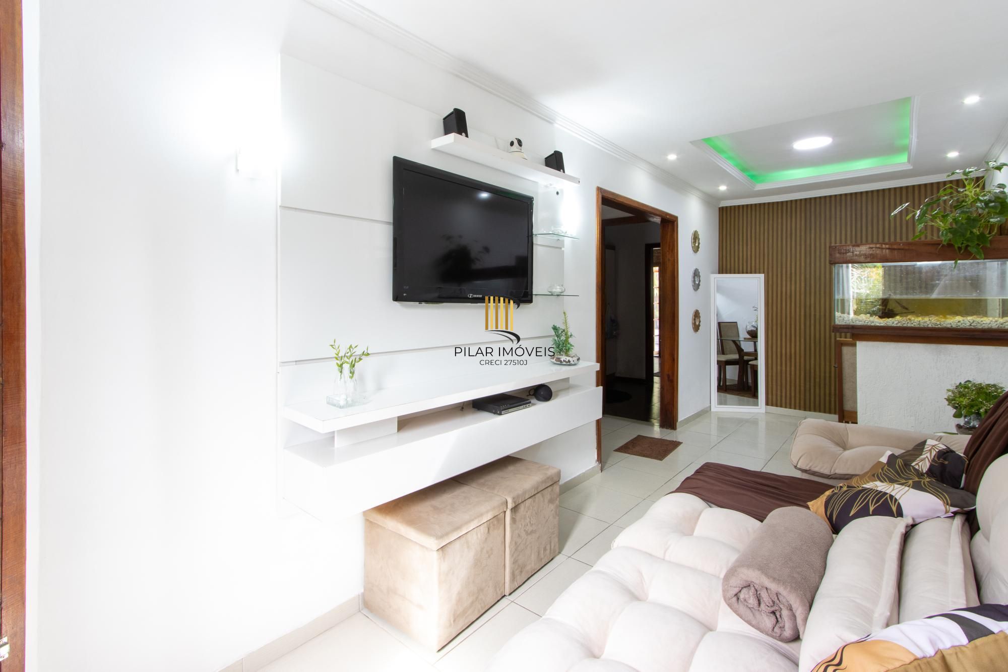 Casa/Sobrado  4 dormitórios com piscina
