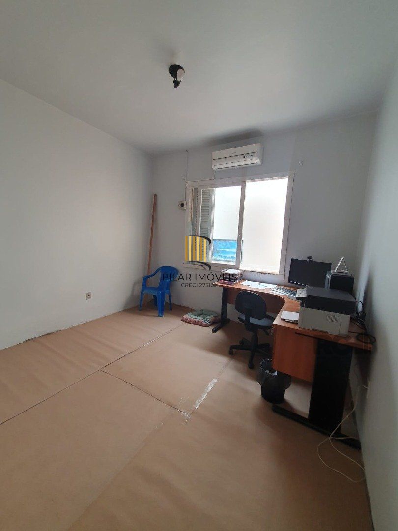 Casa à venda no bairro Navegantes ? Espaço e conforto para toda a família!