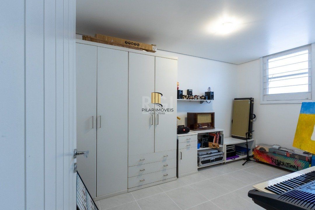 Casa para Venda - 312m², 5 dormitórios, sendo 3 suites, 6 vagas - Vila Conceição