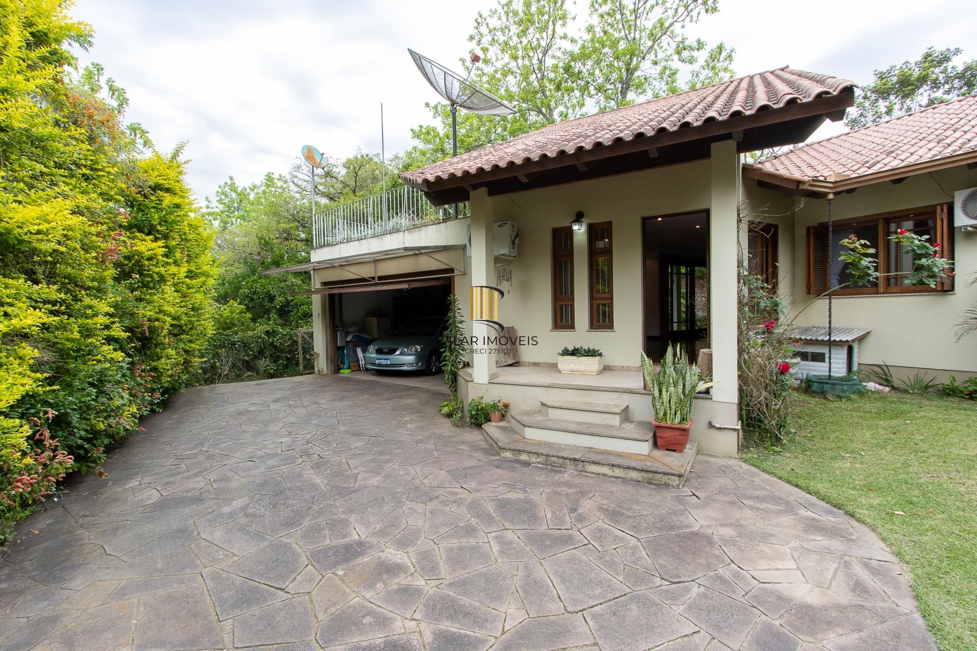 Casa térrea, nova, 3 quartos, 1 suite - Bairro Belém Velho