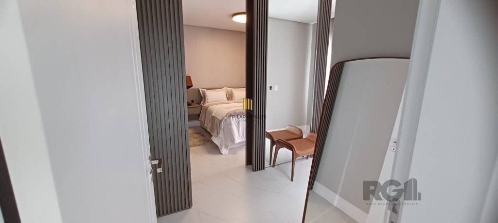 Casa de Condomínio 4 dormitórios no bairro Remanso