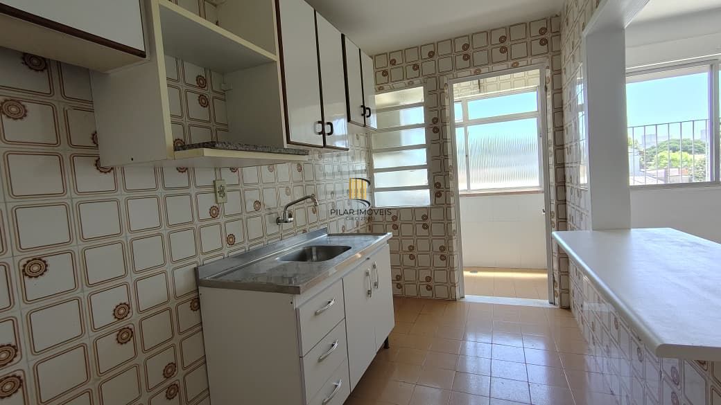 Apartamento de 1 dormitório e 1 vaga escriturada no bairro Camaquã.