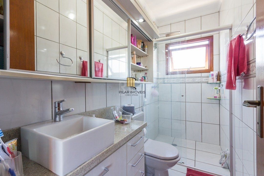 Casa Condominio para Venda - 191m², 3 dormitórios, sendo 1 suites, 2 vagas - Tristeza