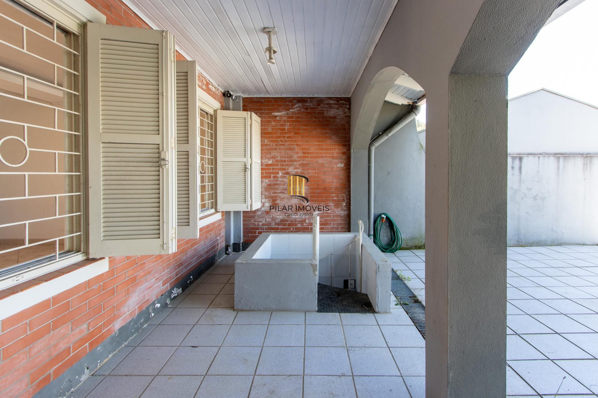 CASA PARA VENDA/LOCAÇÃO BAIRRO HÍPICA - 322m2