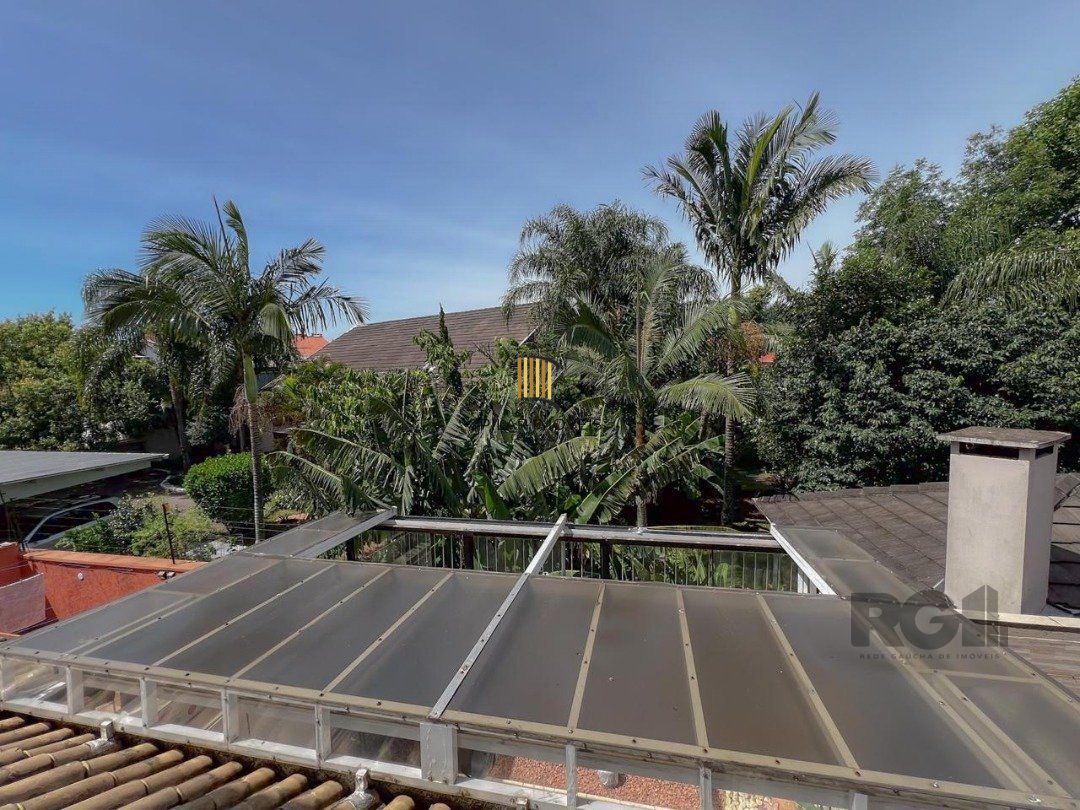 Casa Condominio para Venda - 202m², 3 dormitórios, sendo 1 suites, 2 vagas - Ipanema/ Jardim Verde
