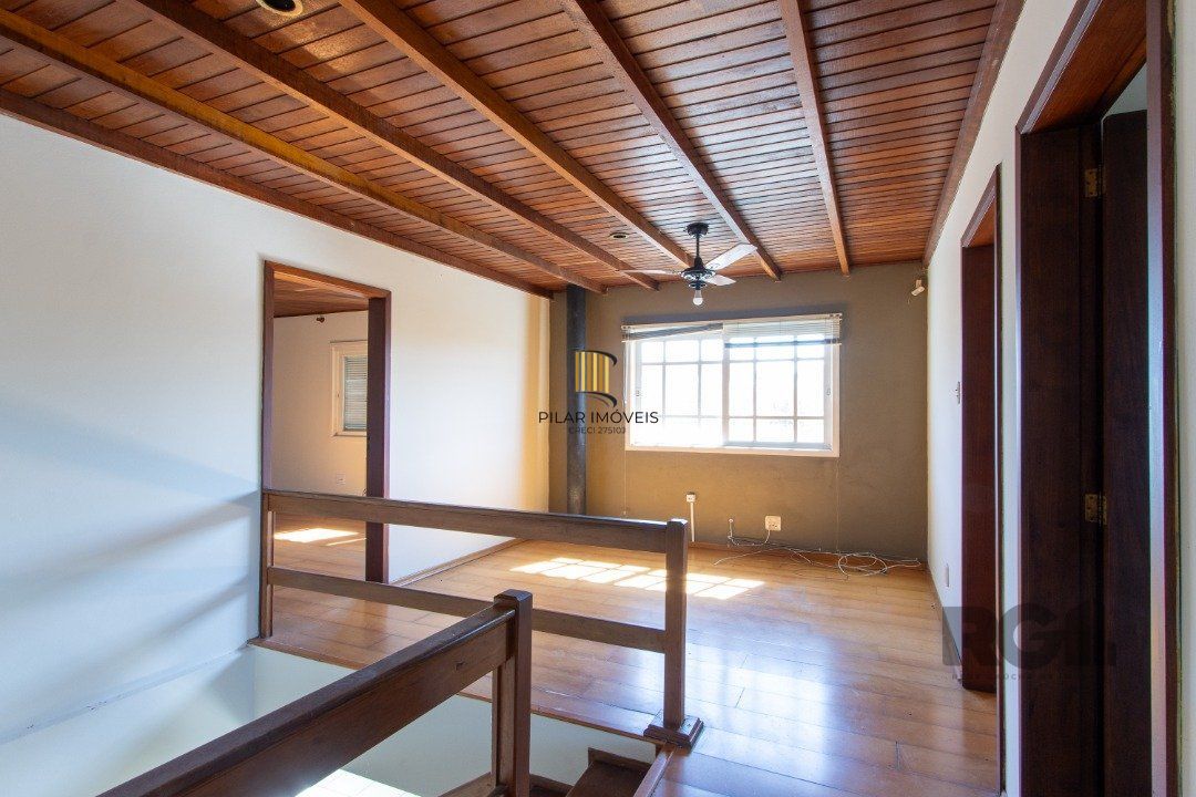 Casa 4 dormitórios no bairro Tristeza
