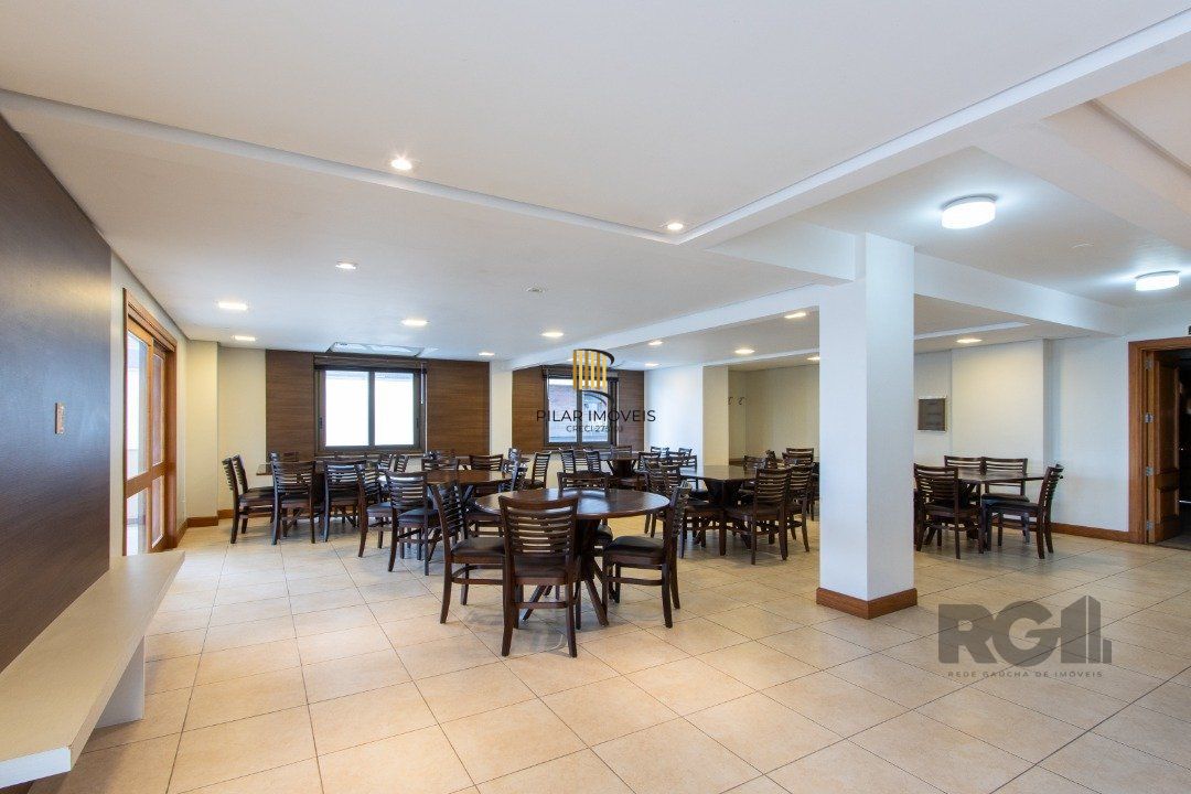 Apartamento na tristeza com três suítes e três vagas
