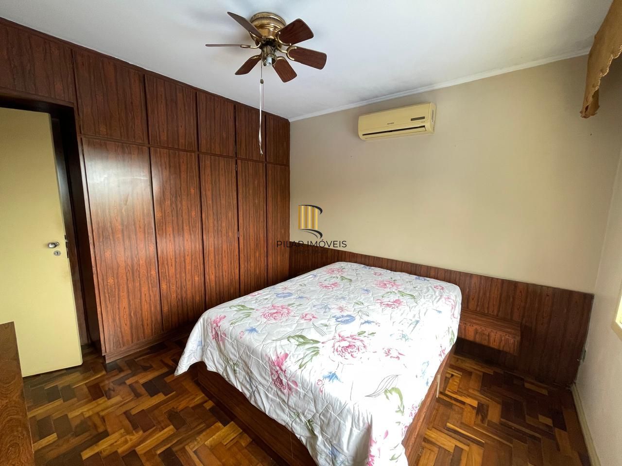 Casa 03 dormitórios,  287m² privativos Bairro Santa Tereza!