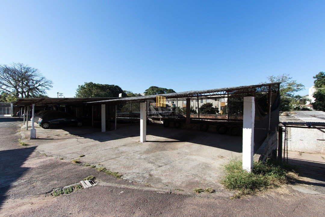 Casa Comercial para Venda - 112m², 3 dormitórios, 2 vagas - Medianeira