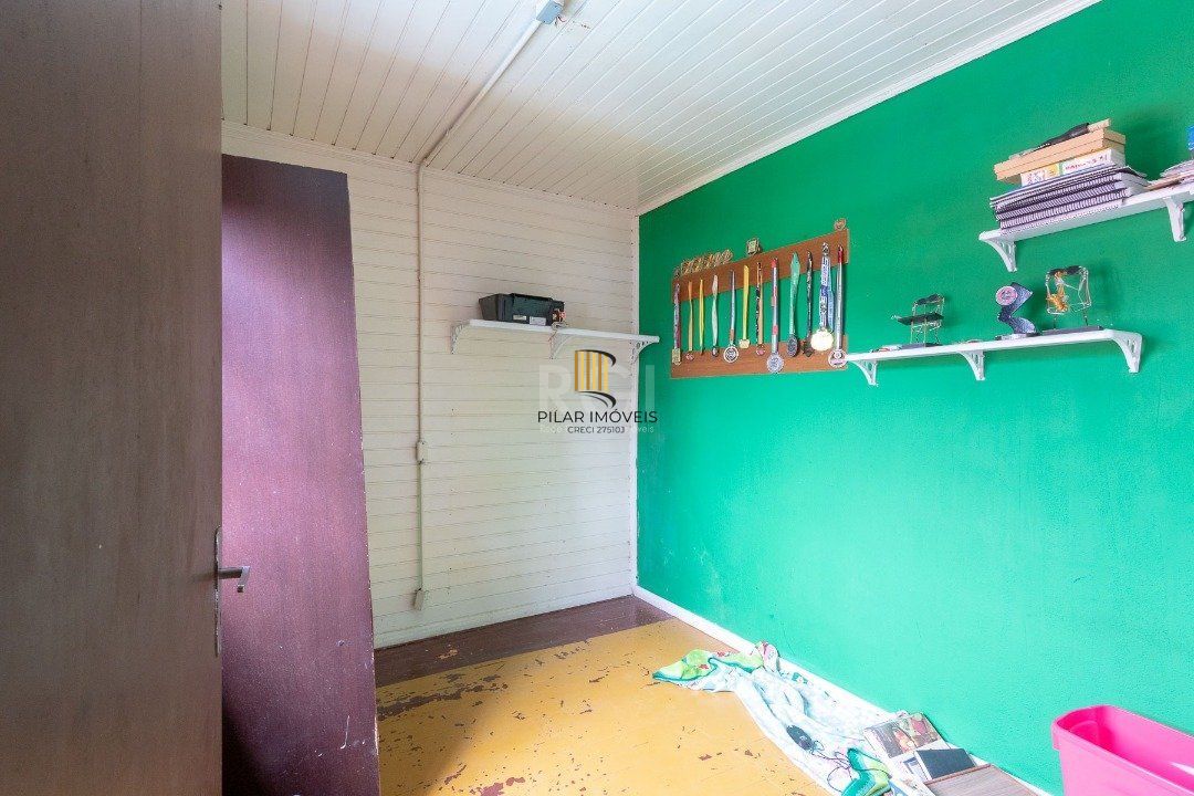 Casa para Venda - 380m², 3 dormitórios, sendo 1 suites, 3 vagas - Tristeza
