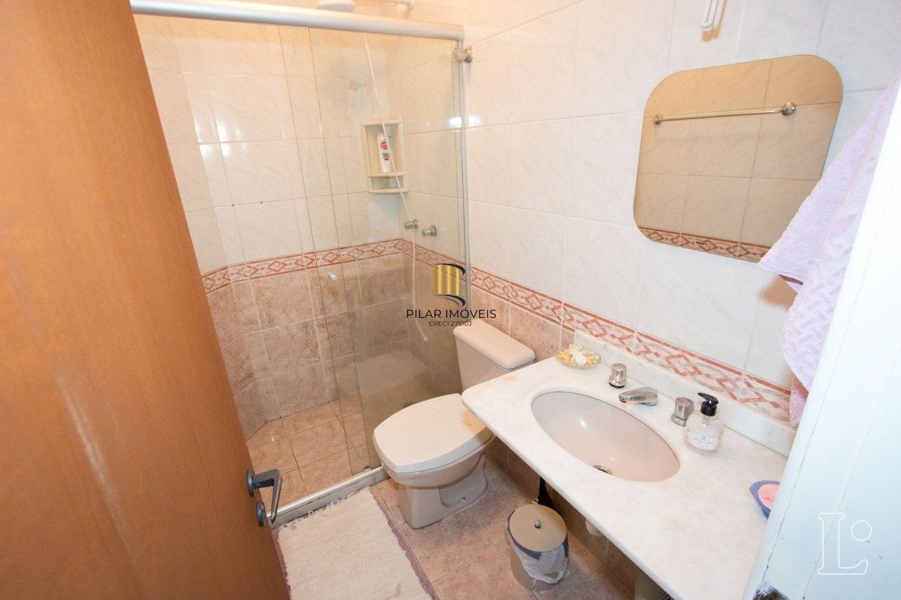 Casa de Condomínio 4 dormitórios no bairro Cavalhada