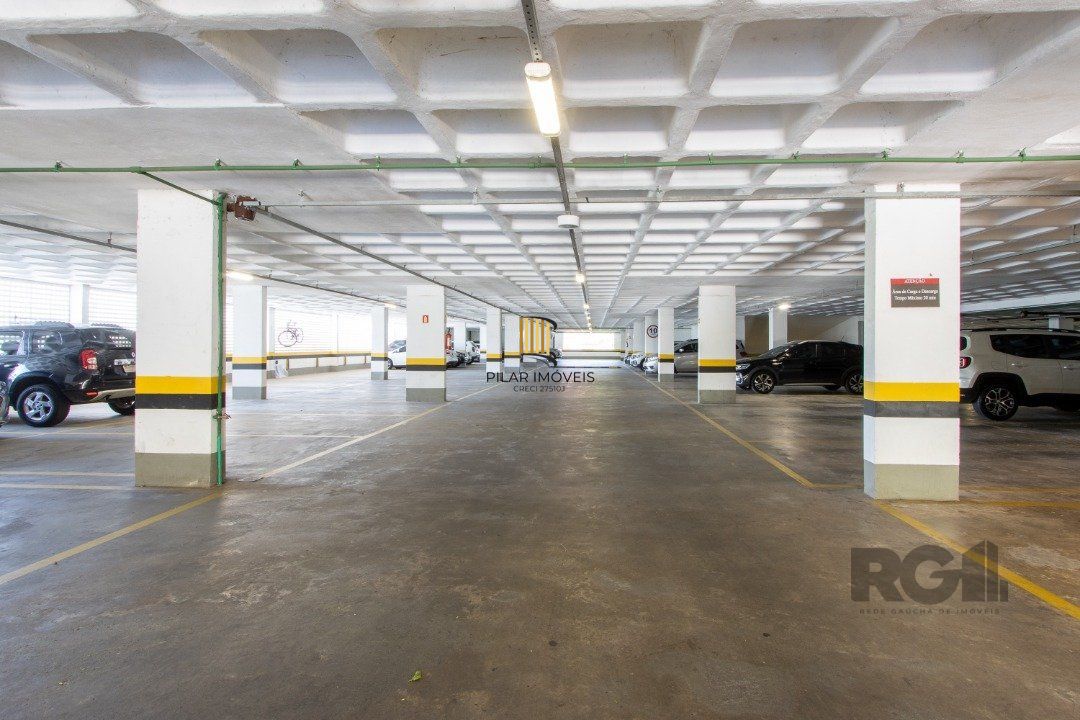 Apartamento em Porto Alegre, no bairro Cavalhada, com 3 dormitório(s), e 3 banheiros, à venda.