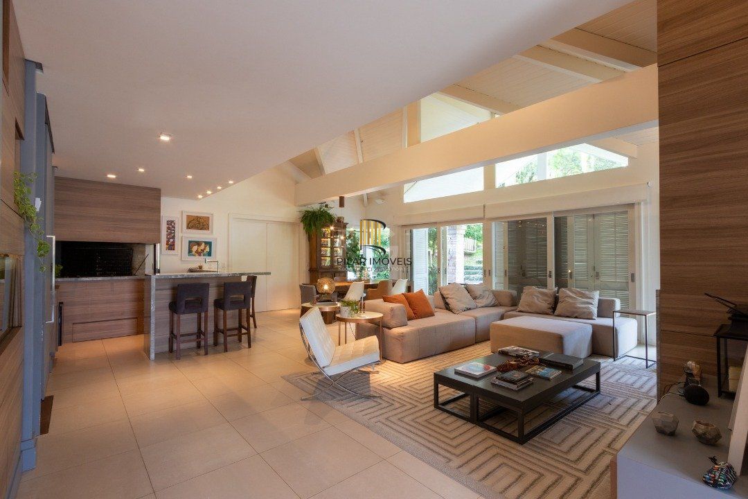 Casa Condominio para Venda - 280m², 3 dormitórios, sendo 1 suites, 4 vagas - Campo Novo