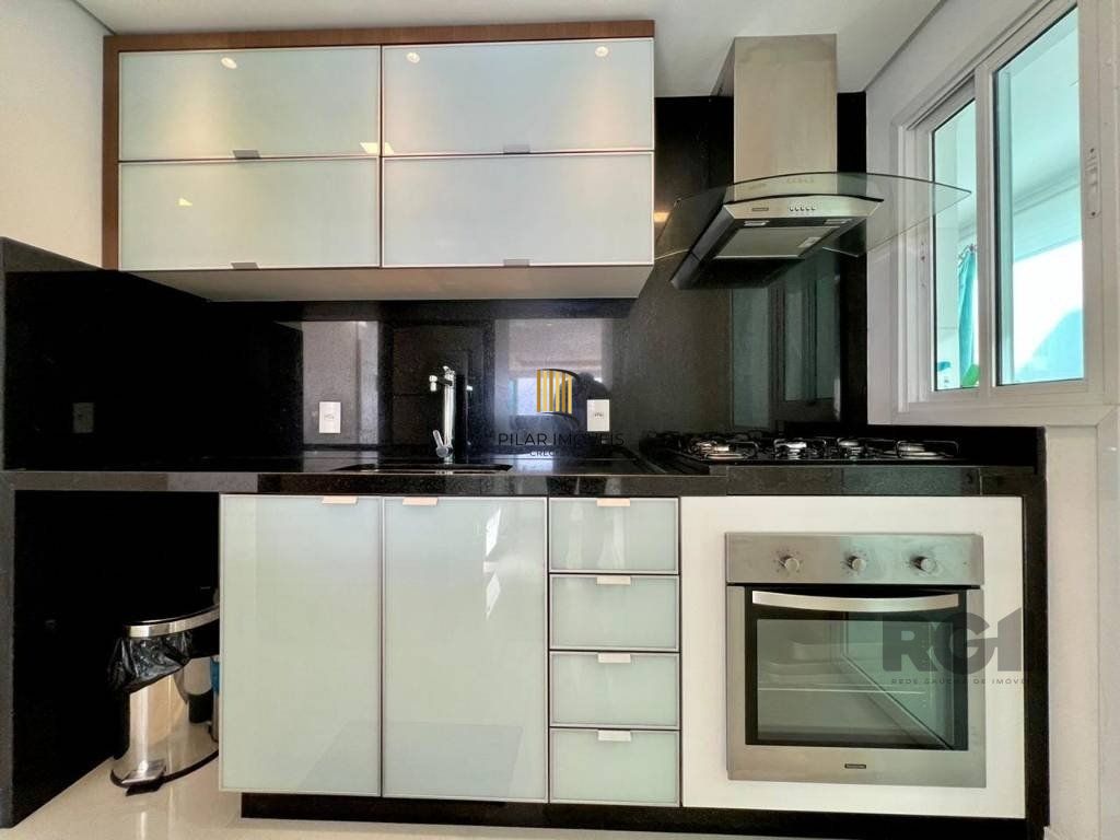 Apartamento 4 dormitórios no bairro Navegantes