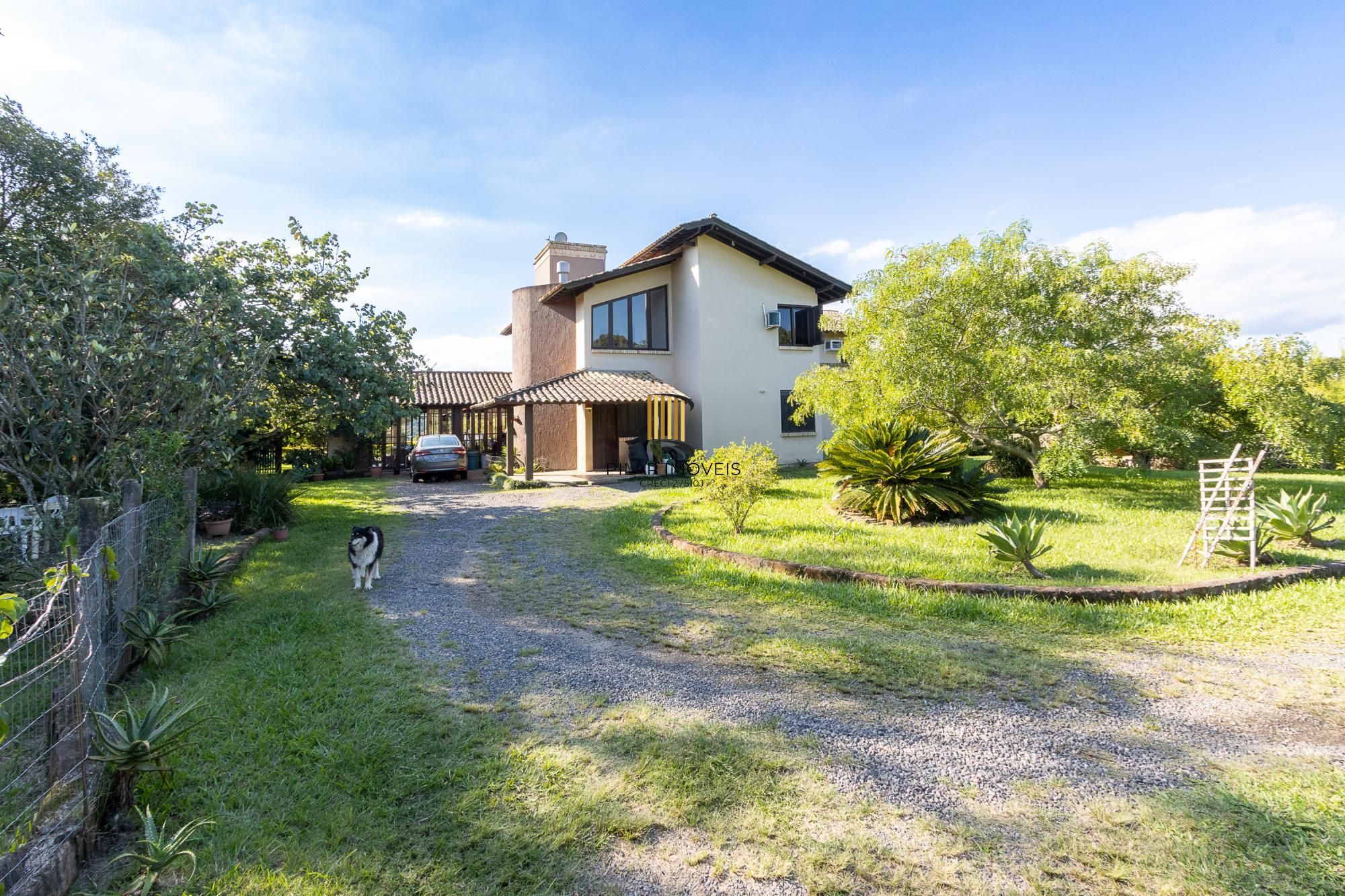 Casa em condomínio á venda com 6 dormitórios em Porto Alegre