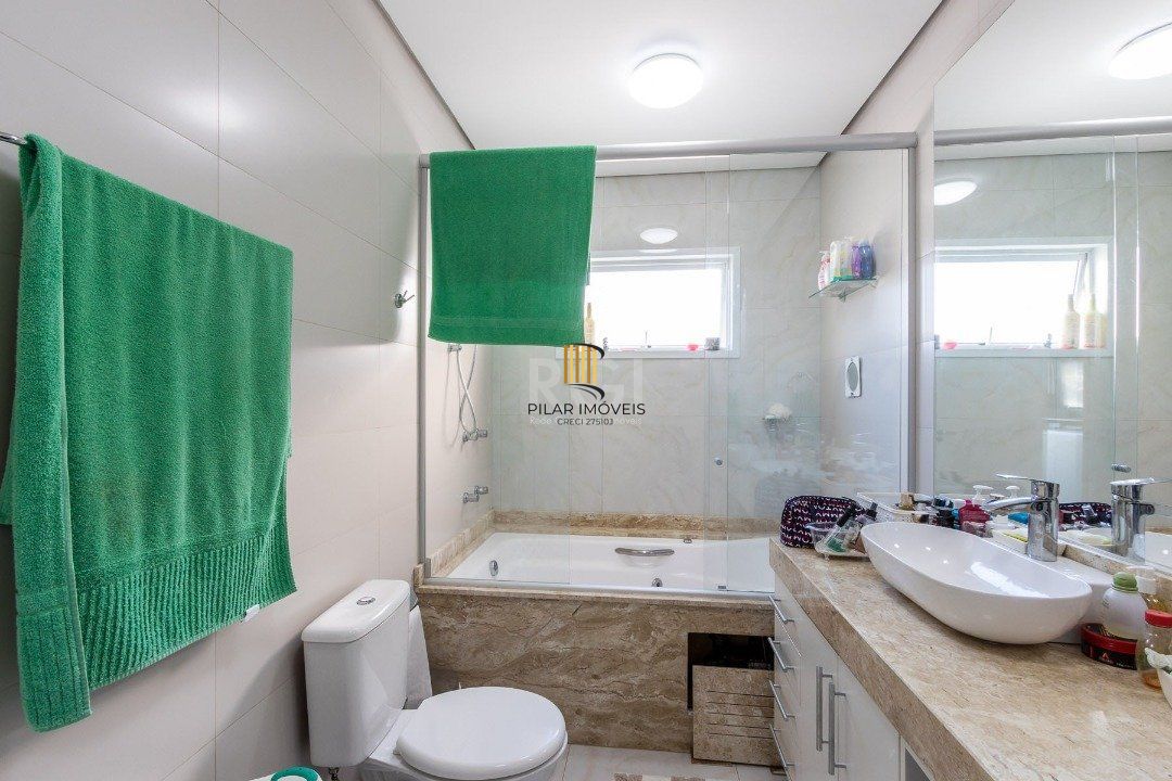 Casa Condominio para Venda - 203.02m², 3 dormitórios, sendo 3 suites, 4 vagas - Hípica