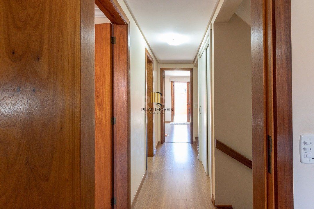Casa Condominio para Venda - 286.89m², 4 dormitórios, sendo 2 suites, 2 vagas - Cristal