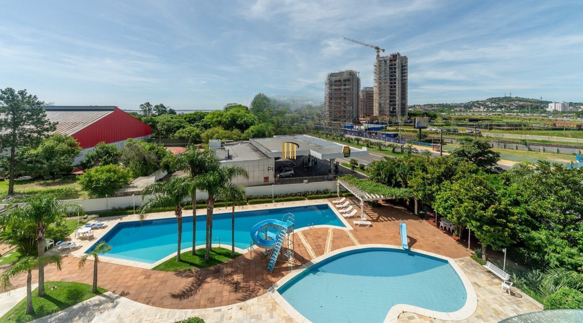 Apartamento Edifício Terrazas Mirador, 98,56m², 03 dormitórios, 01 suíte e 01 vagas.