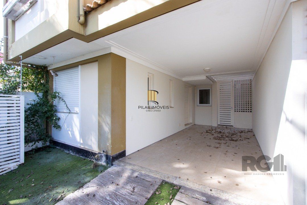 Casa Condominio para Venda - 132.48m², 3 dormitórios, sendo 1 suites, 2 vagas - Nonoai