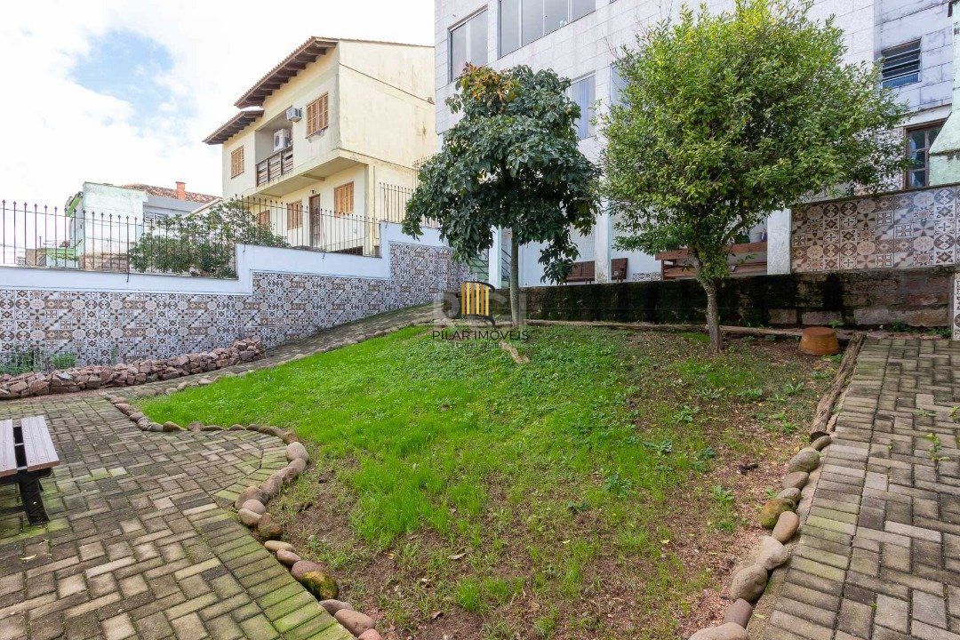 Casa para Venda - 300m², 5 dormitórios, 2 vagas - Cavalhada