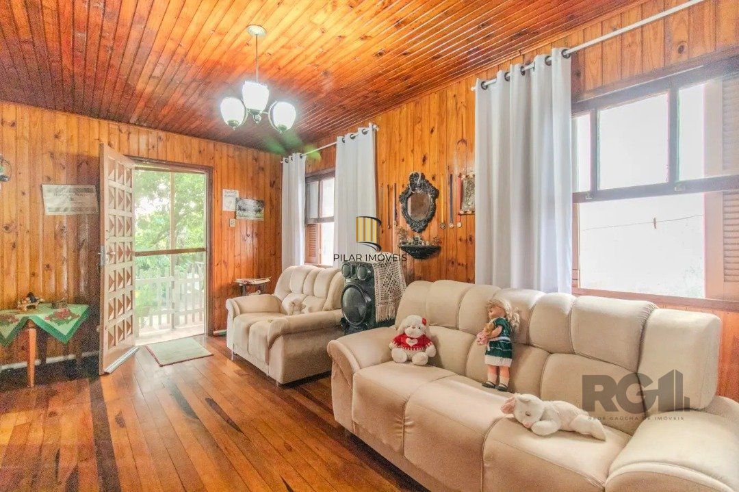 Casa para Venda - 251m², 5 dormitórios, 3 vagas - Nonoai