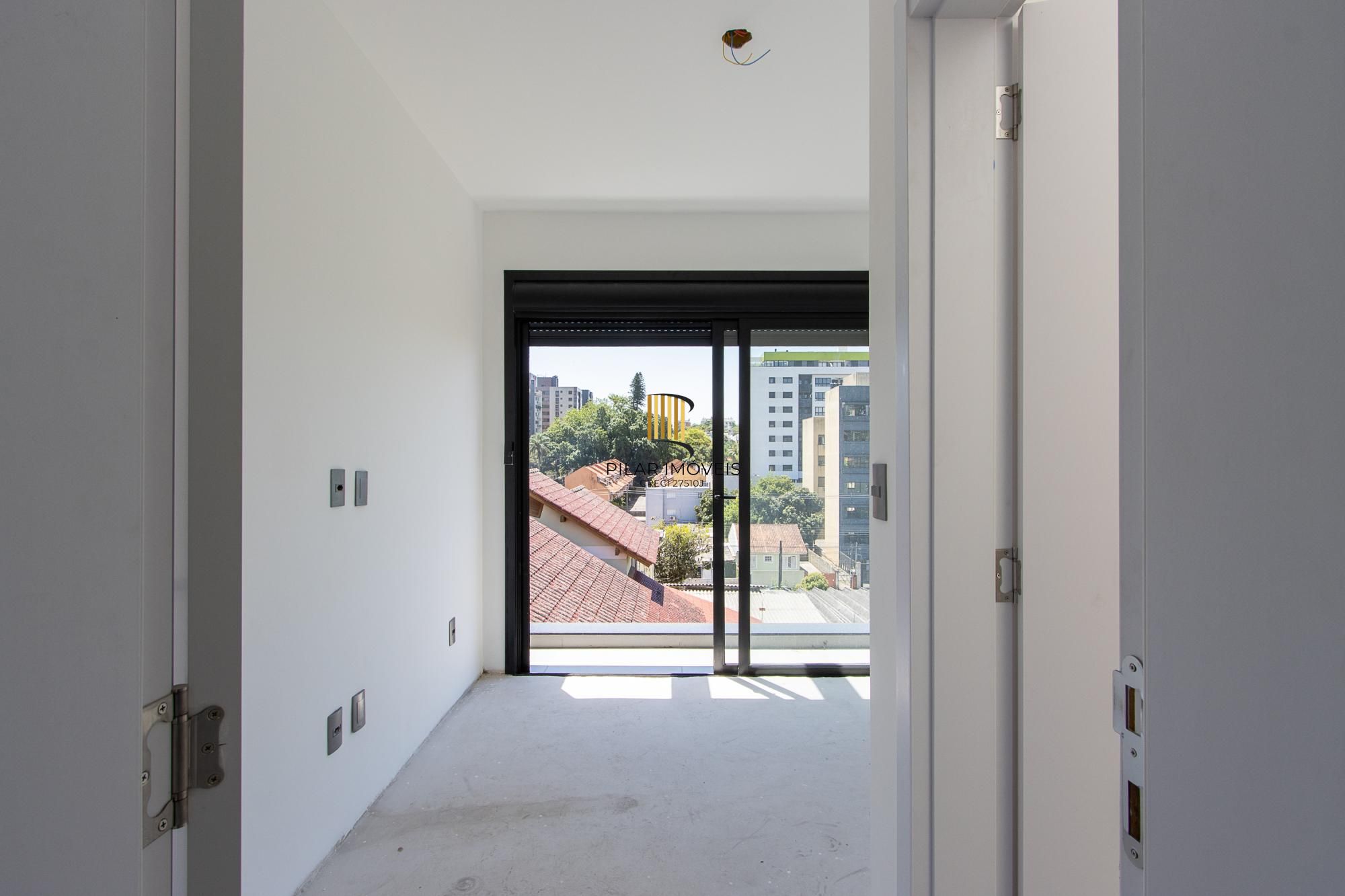 Casa em condomínio com conforto e exclusividade no bairro Tristeza