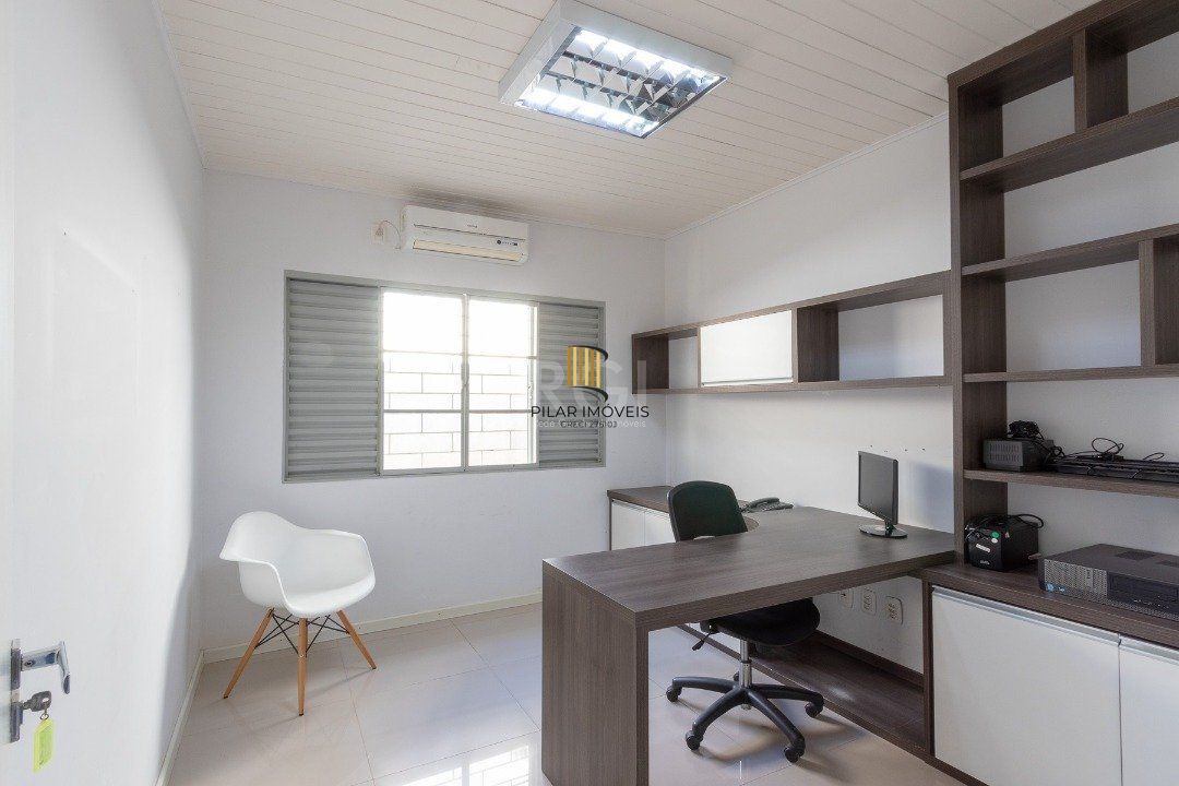 Casa para Venda - 199.62m², 5 dormitórios, 15 vagas - Tristeza