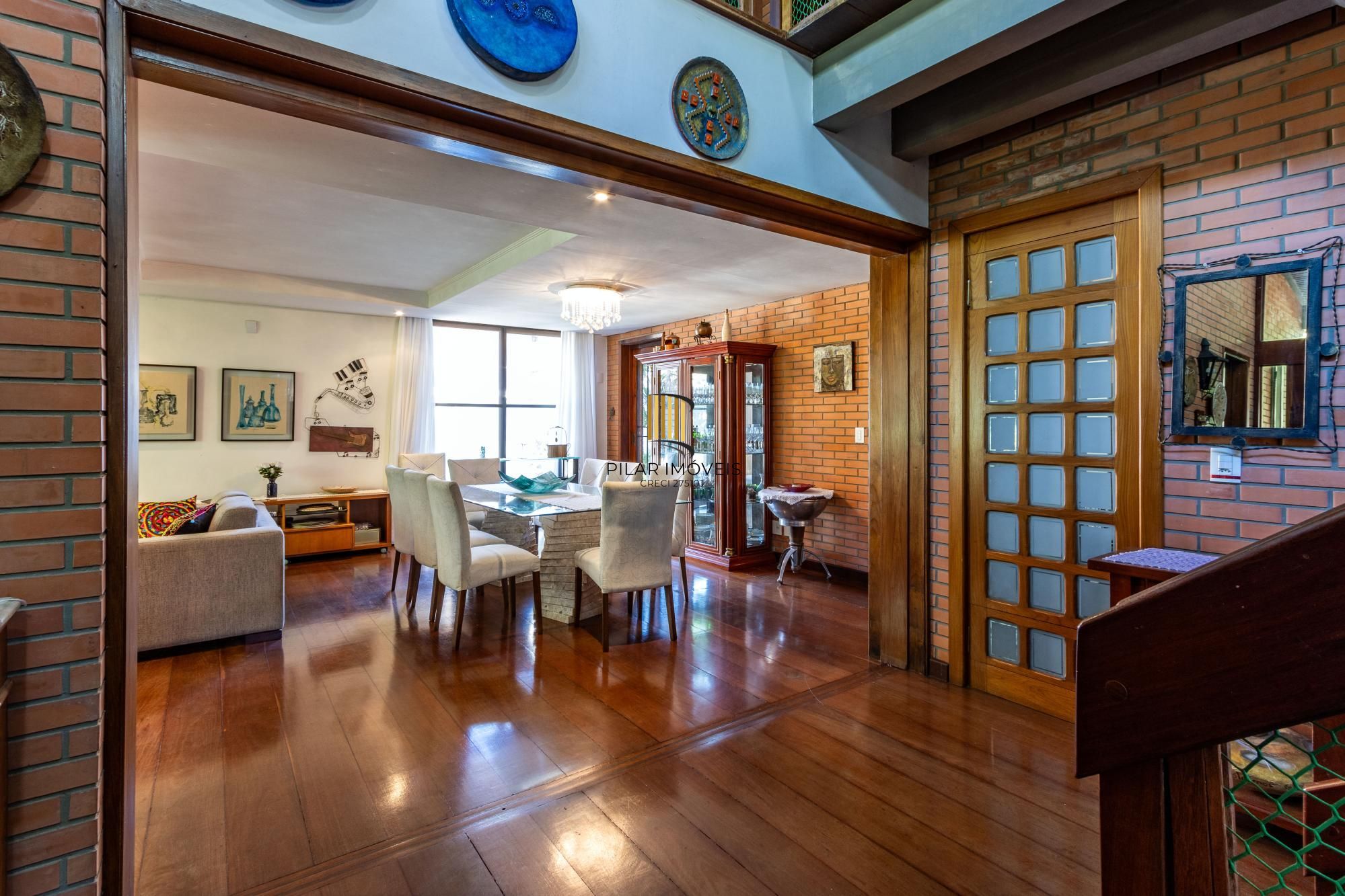 Casa de Condomínio 4 dormitórios no bairro Cavalhada