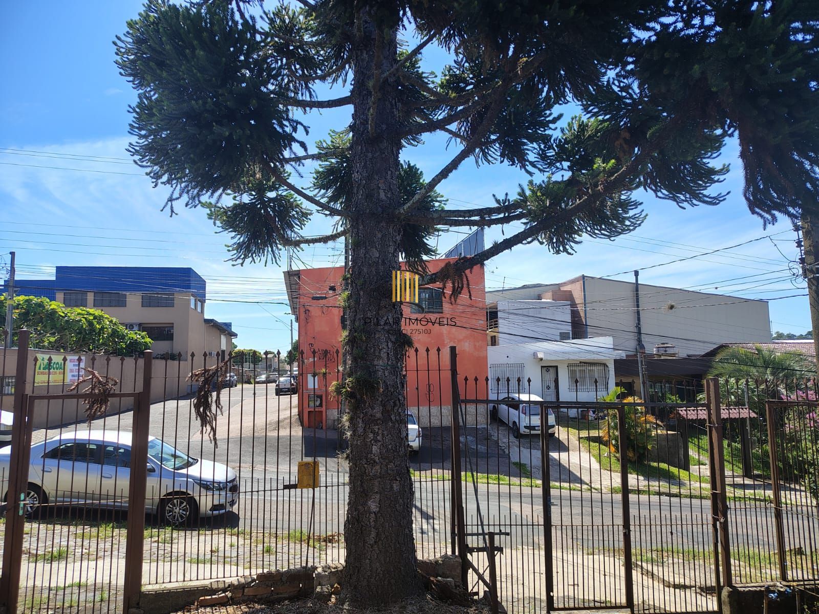 Casa térrea no bairro Vila Nova.