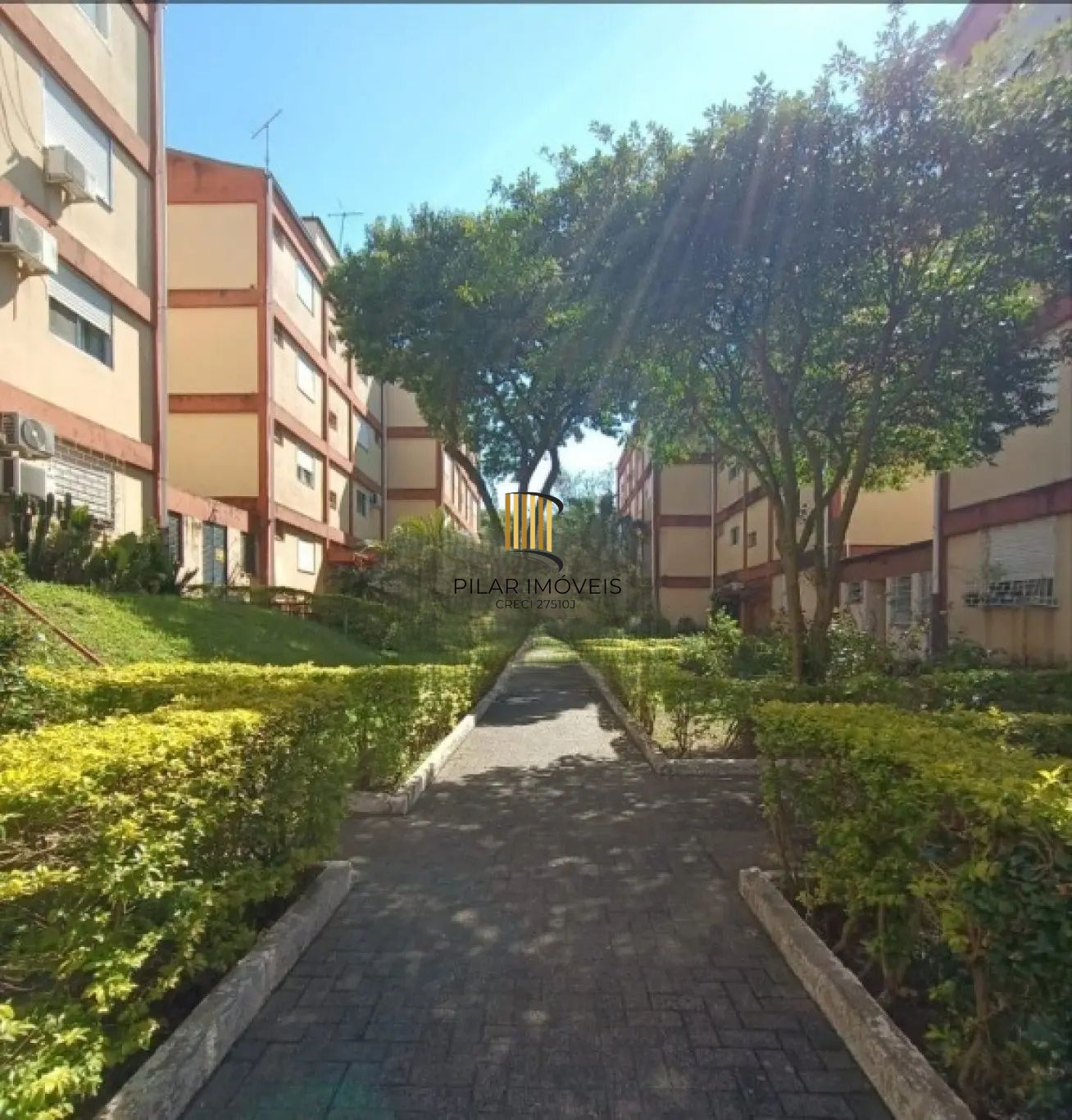 Apartamento com 1 dormitório no condomínio Pereira Neto