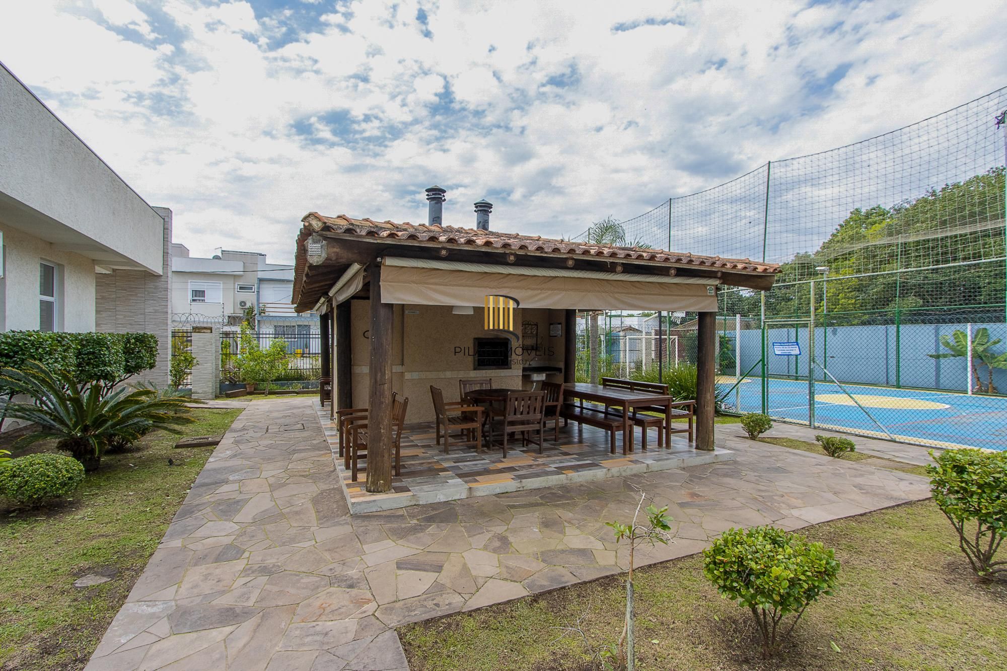 Casa de Condomínio 3 dormitórios no bairro Aberta dos Morros