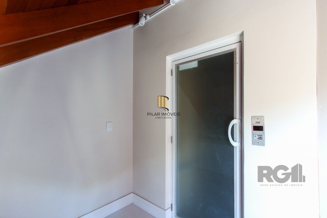Casa Condominio para Venda - 233m², 3 dormitórios, sendo 1 suites, 2 vagas - Vila Assunção