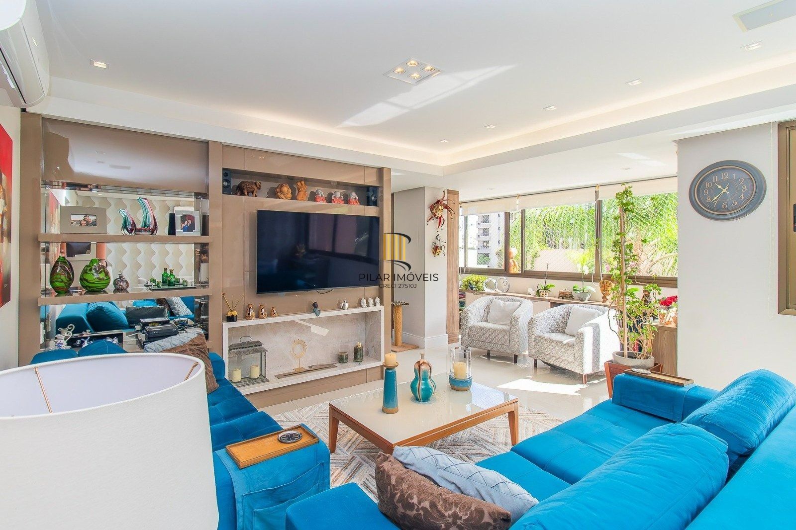 Apartamento de 3 suites e 2 vagas no bairro Mont Serrat