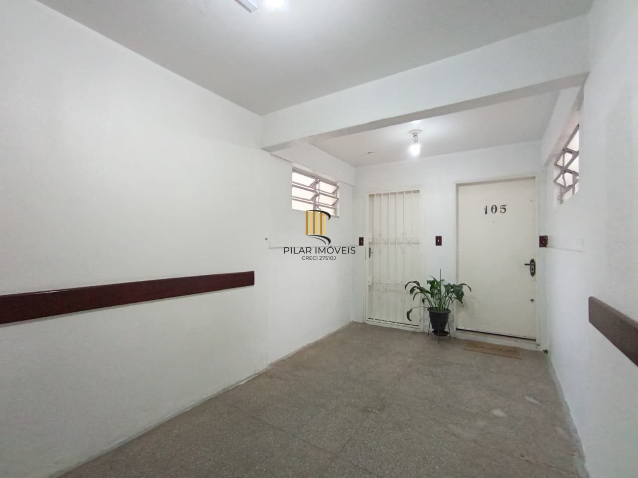 Apartamento 1 dormitório, á venda no bairro Santa Tereza em Porto Alegre.