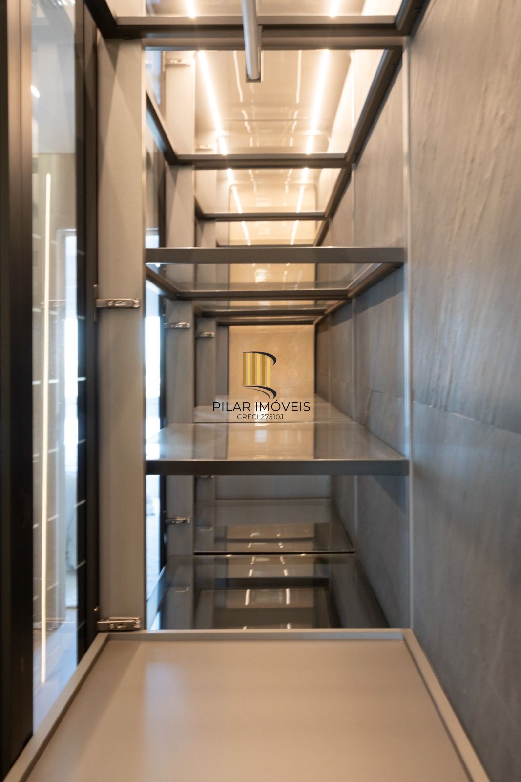 Cobertura para Venda - 483.85m², 3 dormitórios, sendo 3 suites, 4 vagas - Vila Assunção