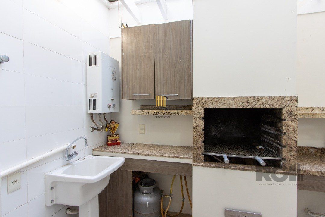Casa Condominio para Venda - 132.48m², 3 dormitórios, sendo 1 suites, 2 vagas - Nonoai