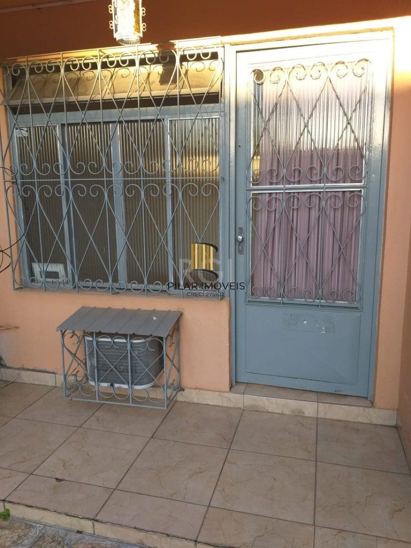 Casa para Venda - 90m², 4 dormitórios, 2 vagas - Restinga Nova