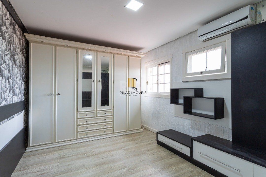 Casa Condominio para Venda - 348m², 3 dormitórios, sendo 1 suites, 2 vagas - Terra Ville