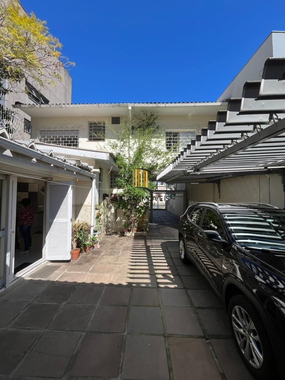 Linda casa à venda no bairro Azenha!!!