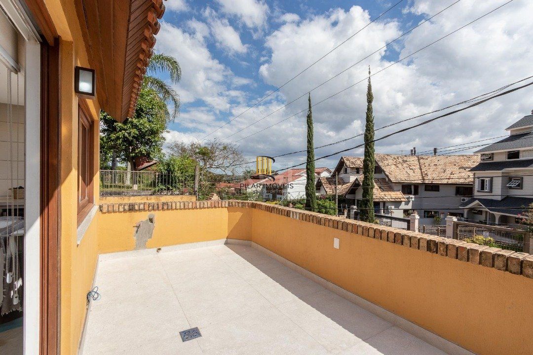 Casa Condominio para Venda - 210.69m², 3 dormitórios, sendo 2 suites, 4 vagas - Jardim Isabel