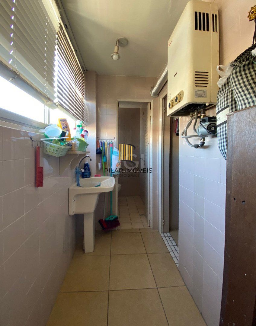 Cobertura 4 dormitórios no bairro Menino Deus