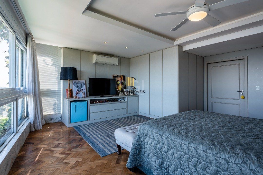 Casa para Venda - 300m², 3 dormitórios, sendo 3 suites, 2 vagas - Sétimo Céu